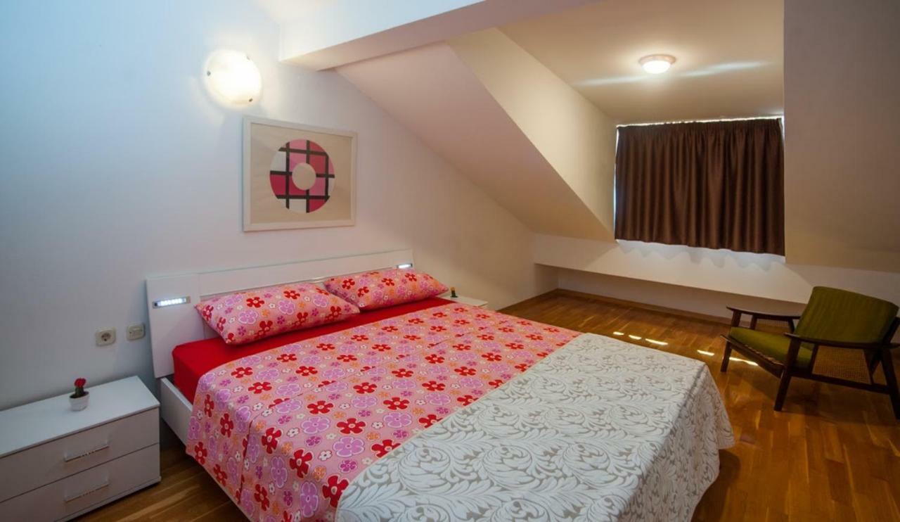 House Koloc Apartment Bol Bagian luar foto