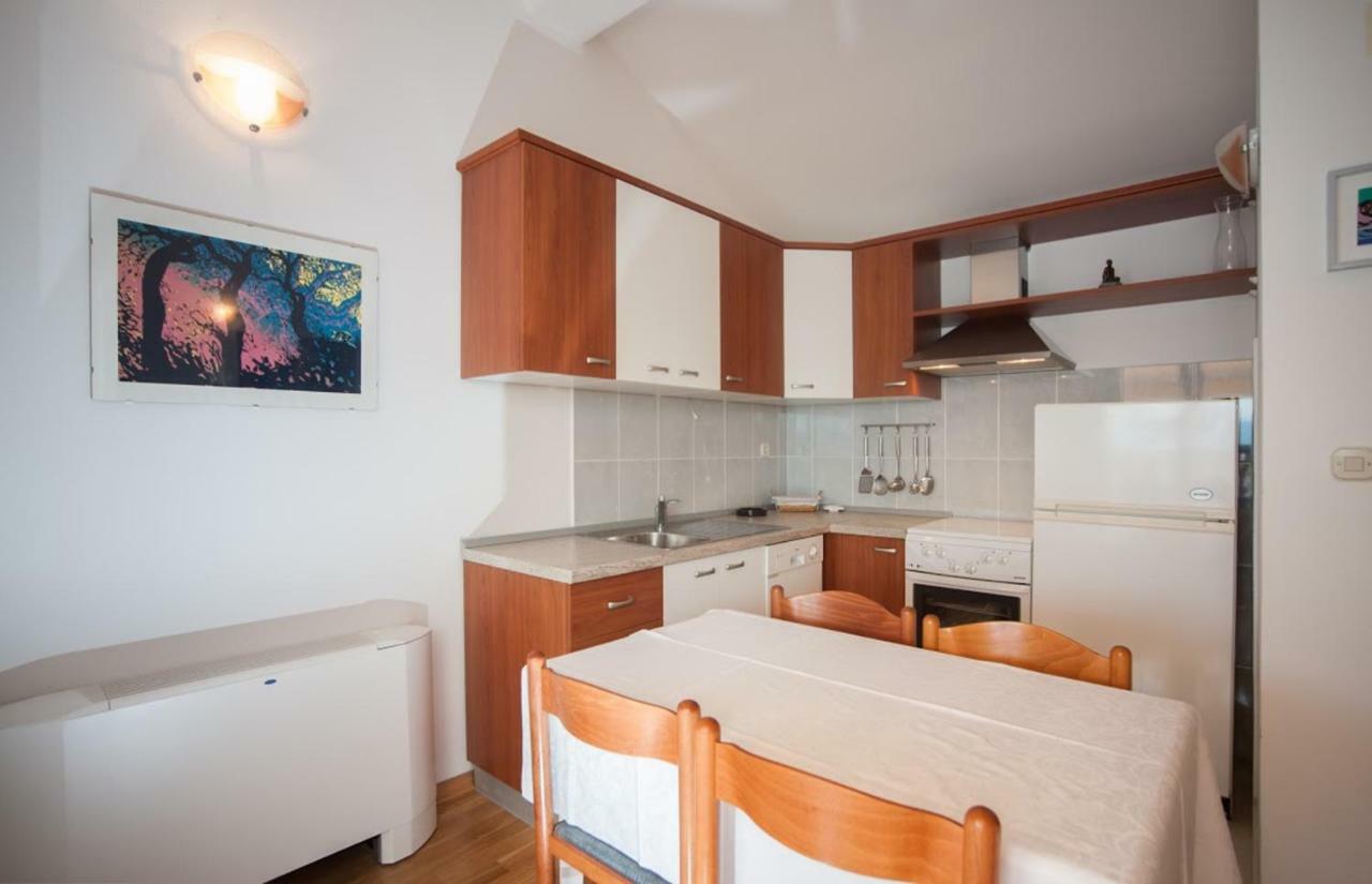 House Koloc Apartment Bol Bagian luar foto