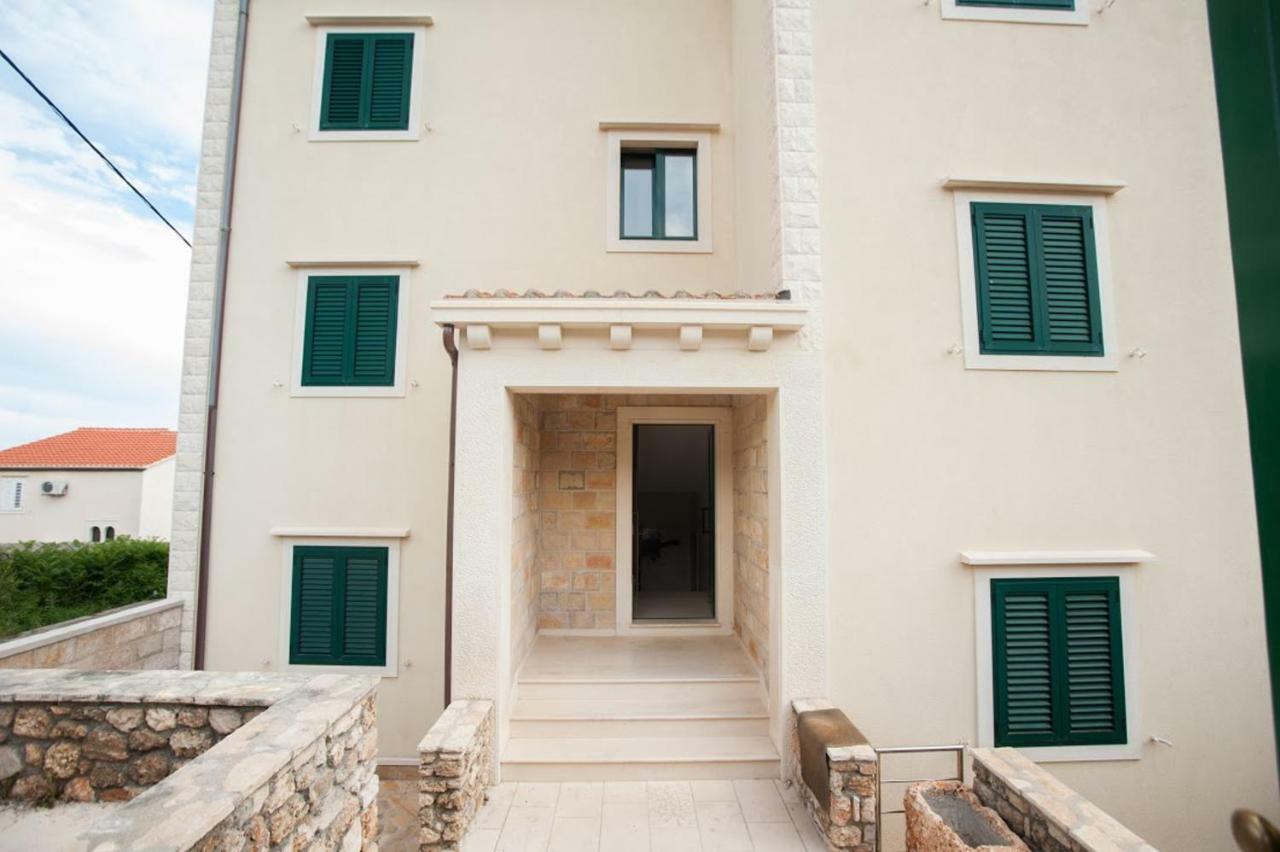 House Koloc Apartment Bol Bagian luar foto
